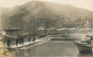 Floating Bridge during the Construction