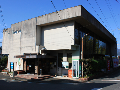 三善公民館・連絡所の概観写真