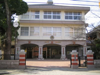 大洲小学校外観