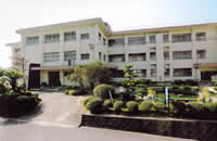 菅田小学校外観