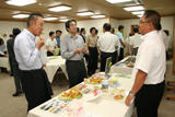 認定品発表会・試食会の様子