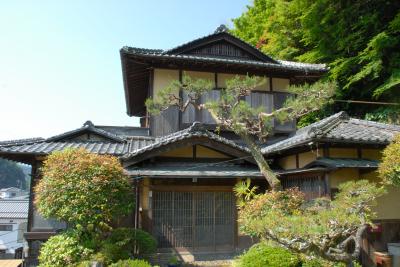 旧松井家住宅主屋（玄関側から）