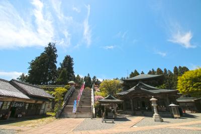 金山出石寺境内