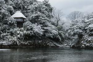 臥龍山荘