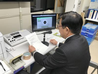 注意を呼びかける二宮市長
