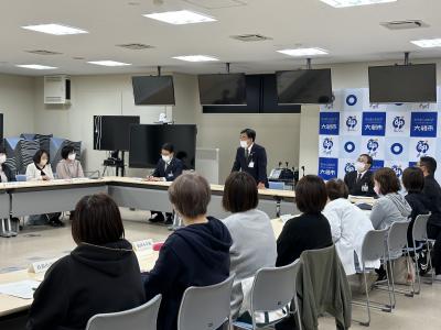 挨拶する二宮市長