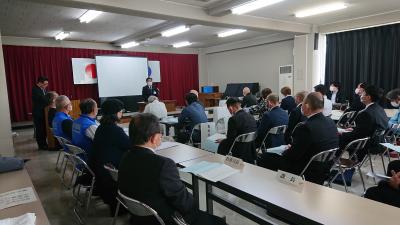 挨拶する二宮市長