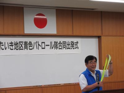 挨拶する二宮市長