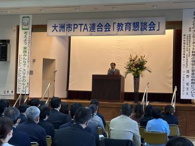 挨拶する二宮市長