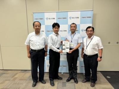 記念撮影の様子