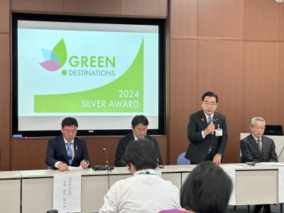 挨拶する二宮市長
