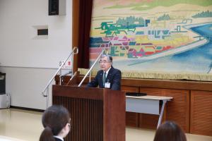 市長が訓示を述べる写真