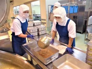 食缶に入れるところ