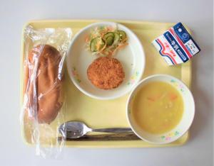 令和8年6月11日の学校給食の写真