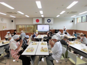 いただきますの様子