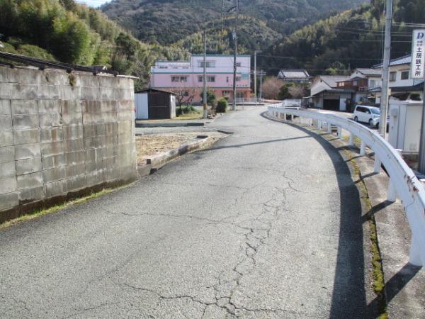 進入路①