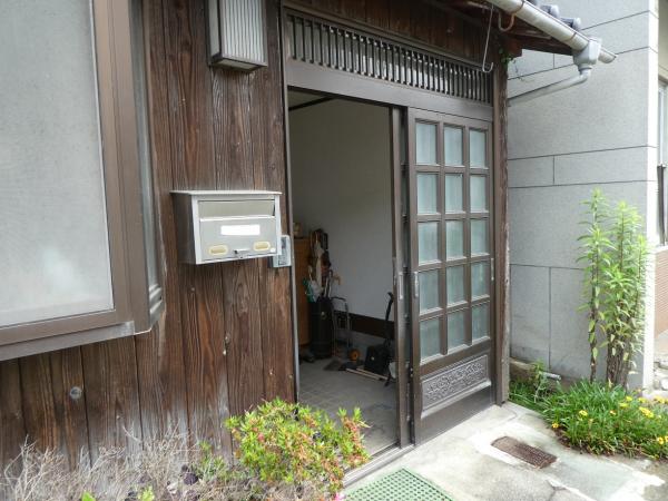 玄関①