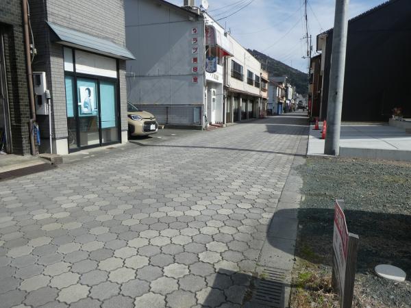 進入路①