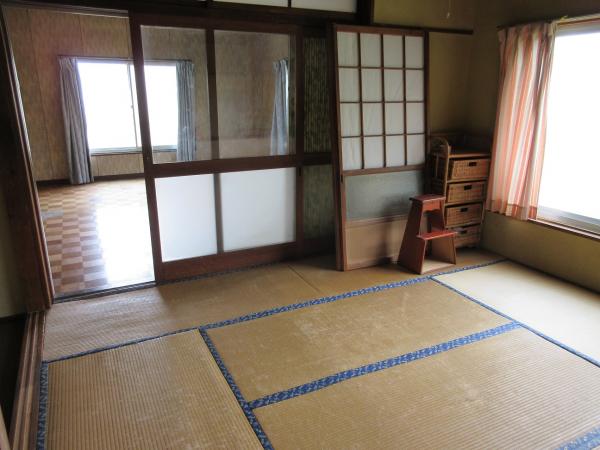 2階洋室と和室